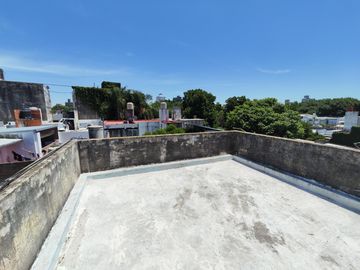Venta Casa 4 Dormitorios Jardin Cochera
