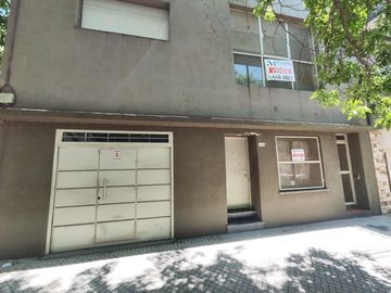 Venta Casa 4 Dormitorios Jardin Cochera