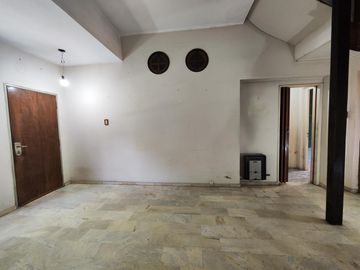 Venta Casa 4 Dormitorios Jardin Cochera