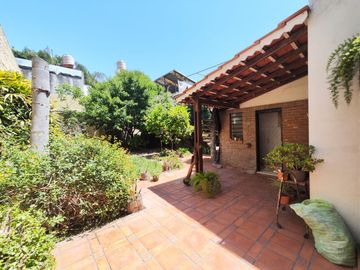 Venta Casa 4 Dormitorios Jardin Cochera