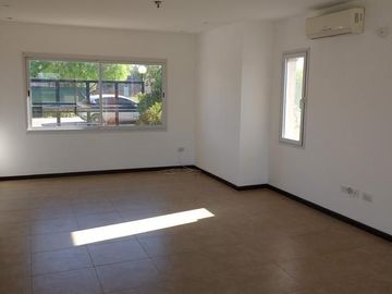 Venta casa 3 dormitorios Funes