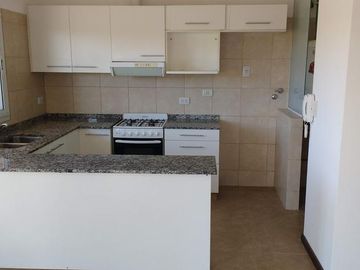 Venta casa 3 dormitorios Funes