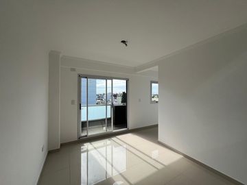 Local comercial a la venta en Wilde