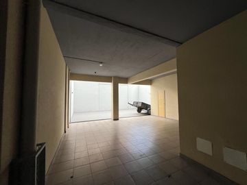 Local comercial a la venta en Wilde