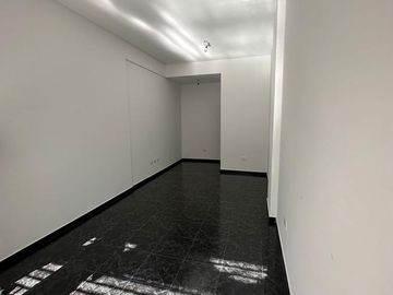 Local comercial a la venta en Wilde