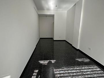 Local comercial a la venta en Wilde