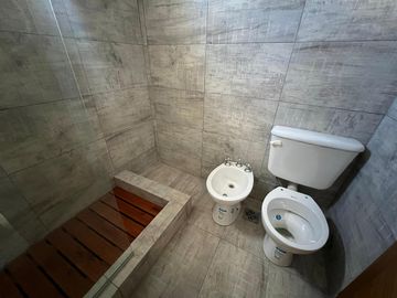 Local comercial a la venta en Wilde