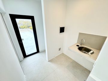 ¡Hermosa casa a estrenar en Santa Elena - Pilar del Este!