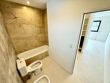 ¡Hermosa casa a estrenar en Santa Elena - Pilar del Este!