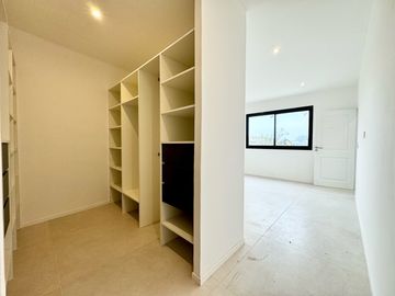 ¡Hermosa casa a estrenar en Santa Elena - Pilar del Este!