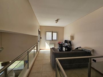 Casa en zona colegio Bilingue