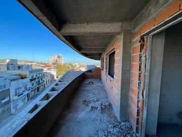 Departamento de tres ambientes a la venta en Avellaneda