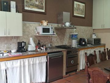 Casa en BOEDO 5 DORMITORIOS, ESCRITORIO, QUINCHO, PARRILLA.TERRAZAS, ASCENSOR.