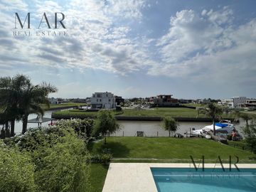 Casa en Venta en El Yacht, Nordelta con salida al río