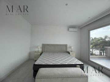 Casa en Venta en El Yacht, Nordelta con salida al río