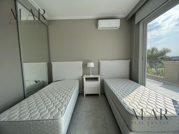 Casa en Venta en El Yacht, Nordelta con salida al río