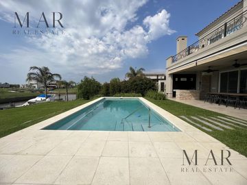 Casa en Venta en El Yacht, Nordelta con salida al río