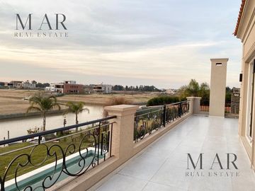 Casa en Venta en El Yacht, Nordelta con salida al río