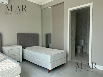 Casa en Venta en El Yacht, Nordelta con salida al río