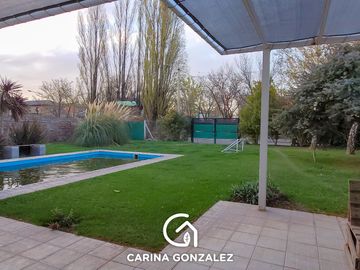 Casa en  B. Capellán