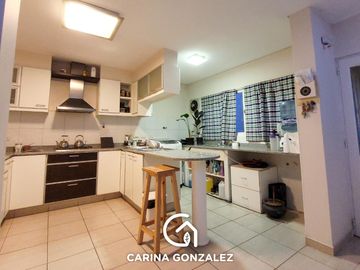 Casa en  B. Capellán