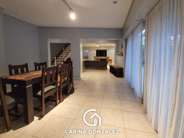Casa en  B. Capellán