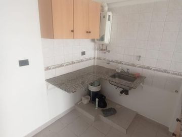 VENTA DPTO 2 AMB PB R. DE ESCALADA 4 CUADRAS AV H. YRIGOYEN
