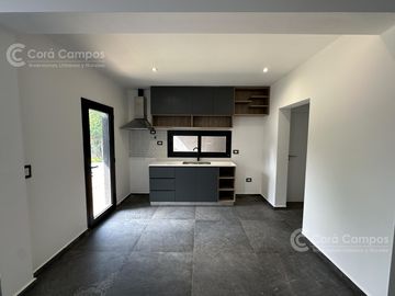 Se vende Casa en Barrio Privado Panambí