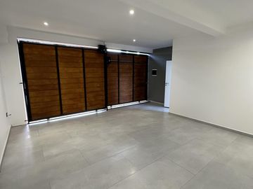 Se vende Casa en Barrio Privado Panambí