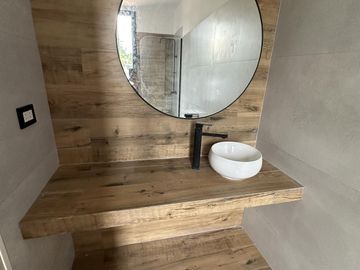 Se vende Casa en Barrio Privado Panambí