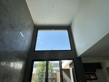 Se vende Casa en Barrio Privado Panambí