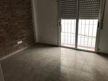 DUPLEX - Friedrich 530 - 2 dormitorios - Gabriel Suarez - Llavallol - Lomas de Zamora - Alquiler