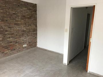 DUPLEX - Friedrich 530 - 2 dormitorios - Gabriel Suarez - Llavallol - Lomas de Zamora - Alquiler