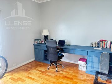 Casa 4 Ambientes con piscina en Venta - Quilmes