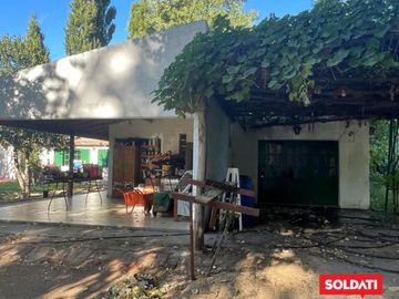 Venta de chacra en China Muerta Plottier, Neuquén. Casa quinta. 1.5 has.
