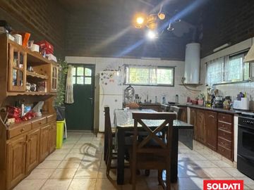 Venta de chacra en China Muerta Plottier, Neuquén. Casa quinta. 1.5 has.