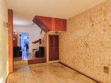 CASA PLANTA ALTA / LAVALLE 1100