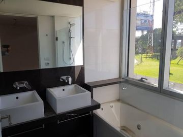 Excelente departamento en venta- Completo Al Río