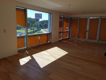 Excelente departamento en venta- Completo Al Río