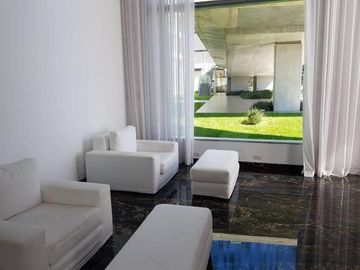 Excelente departamento en venta- Completo Al Río