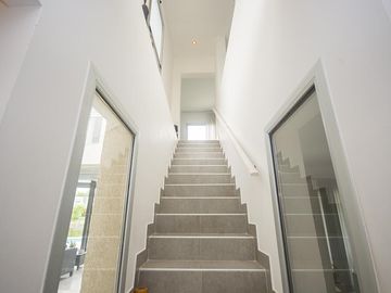 Casa con pileta en barrio El Cantón