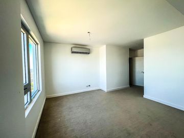 PENTHOUSE PREMIUM DE TRES DORMITORIOS EN SUITE VENTA TERRAZA EXCLUSIVA MAUI