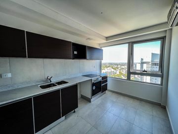 PENTHOUSE PREMIUM DE TRES DORMITORIOS EN SUITE VENTA TERRAZA EXCLUSIVA MAUI