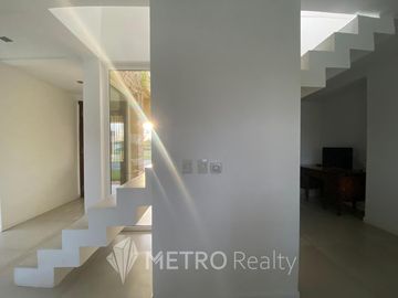 Casa en  Araucarias | Puertos del Lago | a la venta con pileta