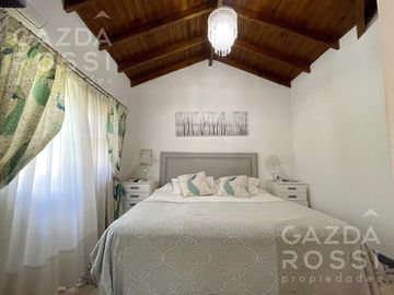 Casa con piscina en Echeverria Del Lago fondo a pulmón verde
