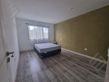 Casa  en venta Bariloche- 5 Ambientes , Barrio Cerrado,  km 6 entre Av, Pioneros y Av, Bustillo