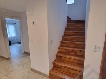Casa  en venta Bariloche- 5 Ambientes , Barrio Cerrado,  km 6 entre Av, Pioneros y Av, Bustillo