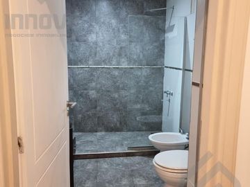 Casa  en venta Bariloche- 5 Ambientes , Barrio Cerrado,  km 6 entre Av, Pioneros y Av, Bustillo