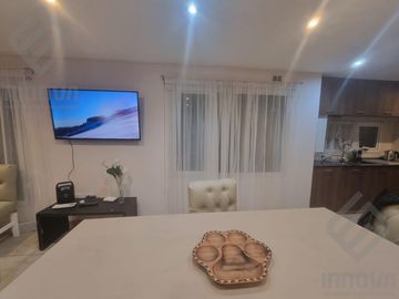 Casa  en venta Bariloche- 5 Ambientes , Barrio Cerrado,  km 6 entre Av, Pioneros y Av, Bustillo