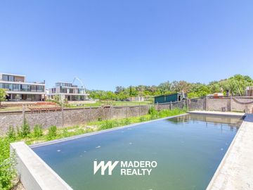 Venta de casa 6 ambientes en El Yacht